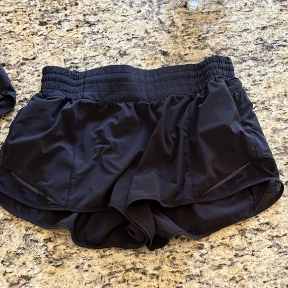 lululemon athletica Black Women's Athletic Shorts - Picture 1 of 2